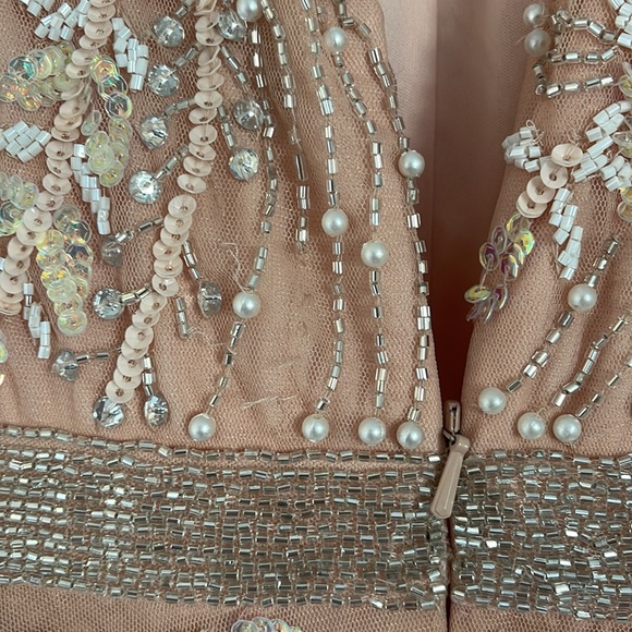 Mac Duggal EMBELLISHED V-NECK LONG GOWN - Picture 12 of 16